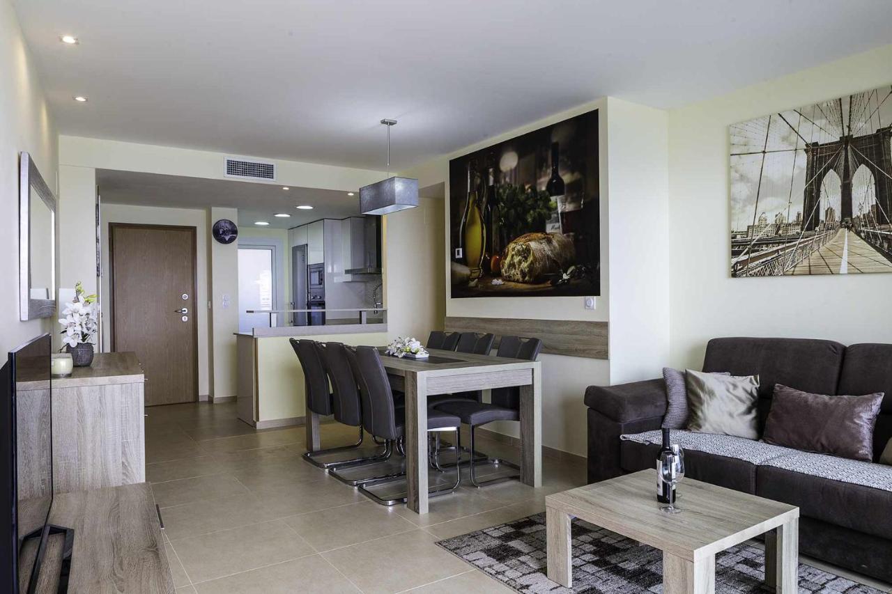 Apartamento Sea Senses Victoria Frente Al Mar Torrevieja Exteriér fotografie