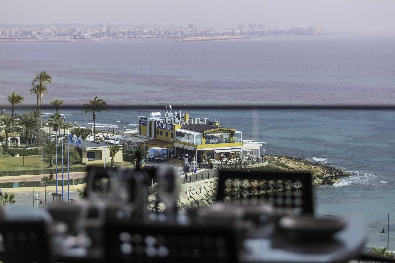 Apartamento Sea Senses Victoria Frente Al Mar Torrevieja Exteriér fotografie