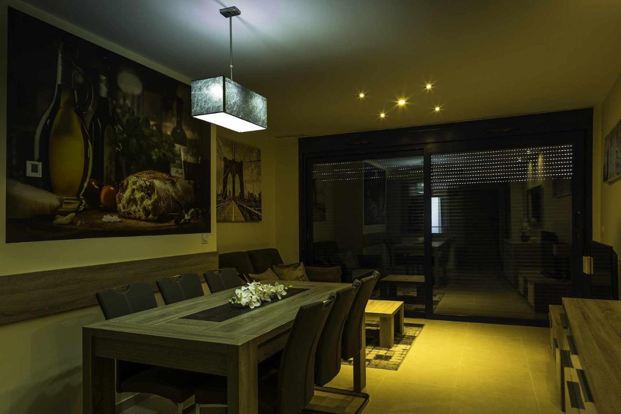 Apartamento Sea Senses Victoria Frente Al Mar Torrevieja Exteriér fotografie
